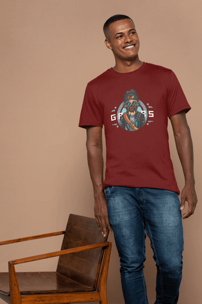 Gamer Gas Mask: Cool Cyberpunk Gaming Tee - Essentia Attire